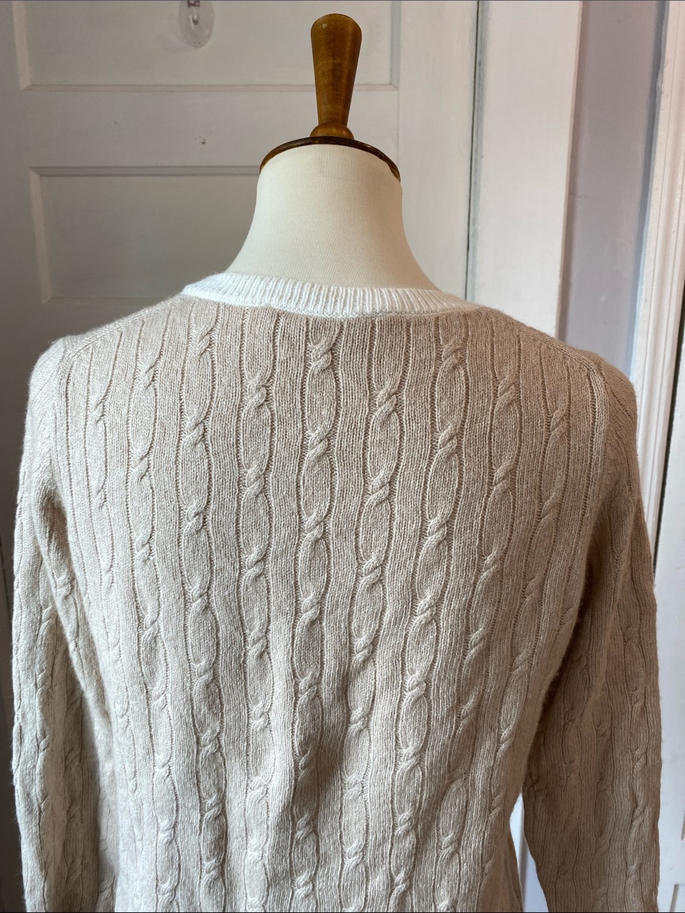Ann Taylor LOFT Cable Knit Crew Sweater, Size M - Picture 7 of 14